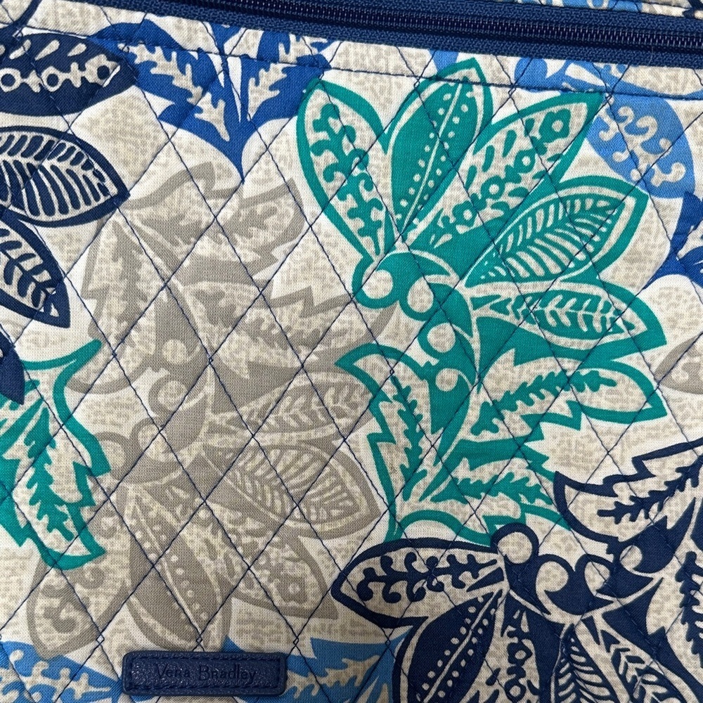 Vera Bradley Santiago Pattern Triple Zip Hipster Crossbody Bag Summer 2017 EUC - Picture 3 of 16